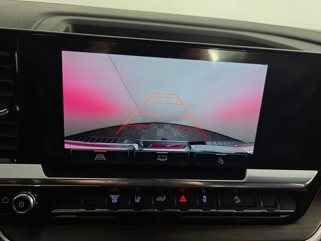 Certified 2025 GMC Sierra 3500 SLT w/ X31 Off-Road Package image 16