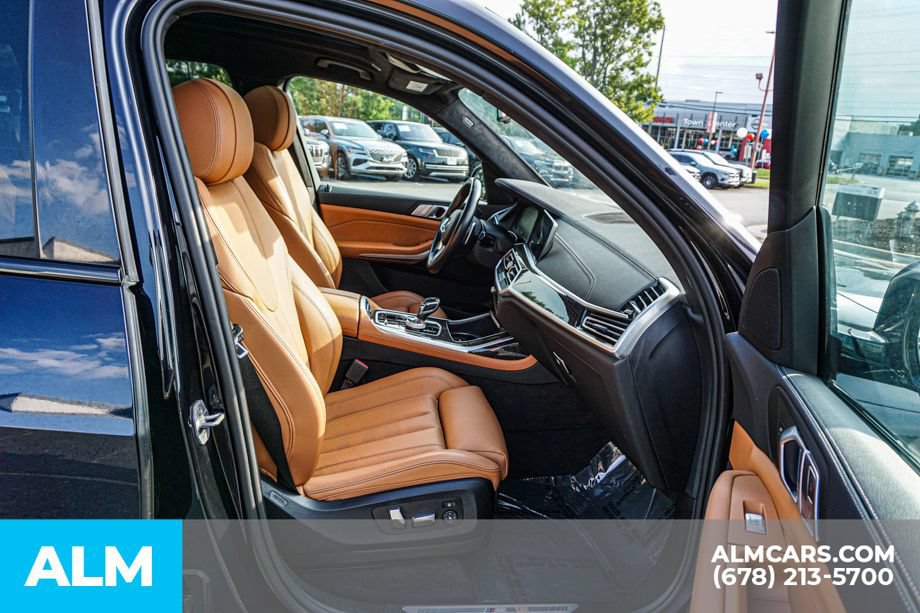 Used 2022 BMW X7 xDrive40i w/ M Sport Package AWD/4WD image 23