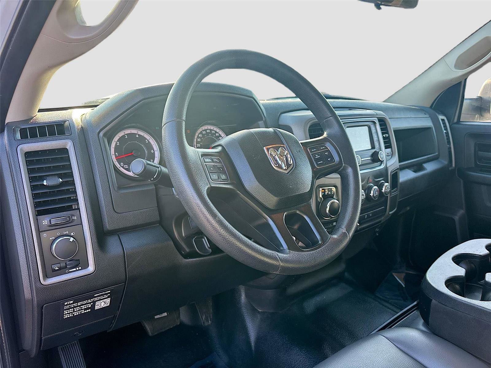 Used 2022 RAM 1500 Tradesman w/ Chrome Appearance Group image 10