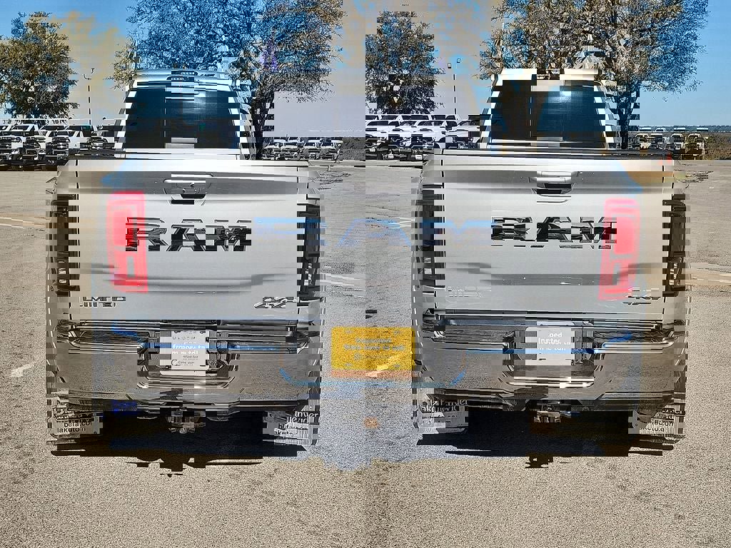 Used 2026 RAM 3500 Limited image 4