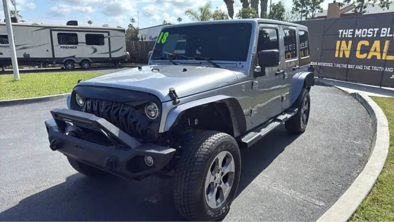 Used 2018 Jeep Wrangler Unlimited Sahara w/ Connectivity Group image 3