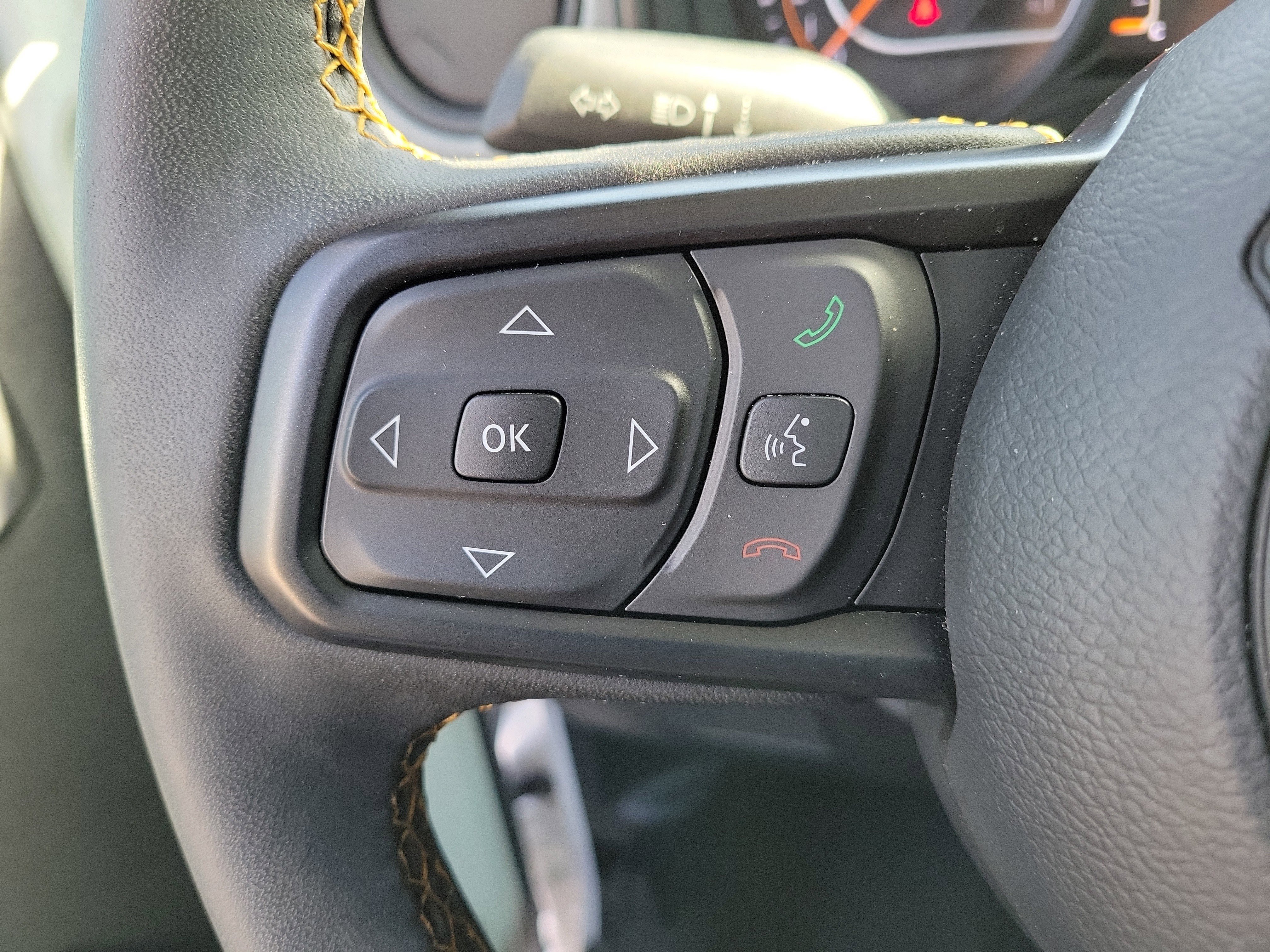 Used 2024 Jeep Gladiator Willys image 21