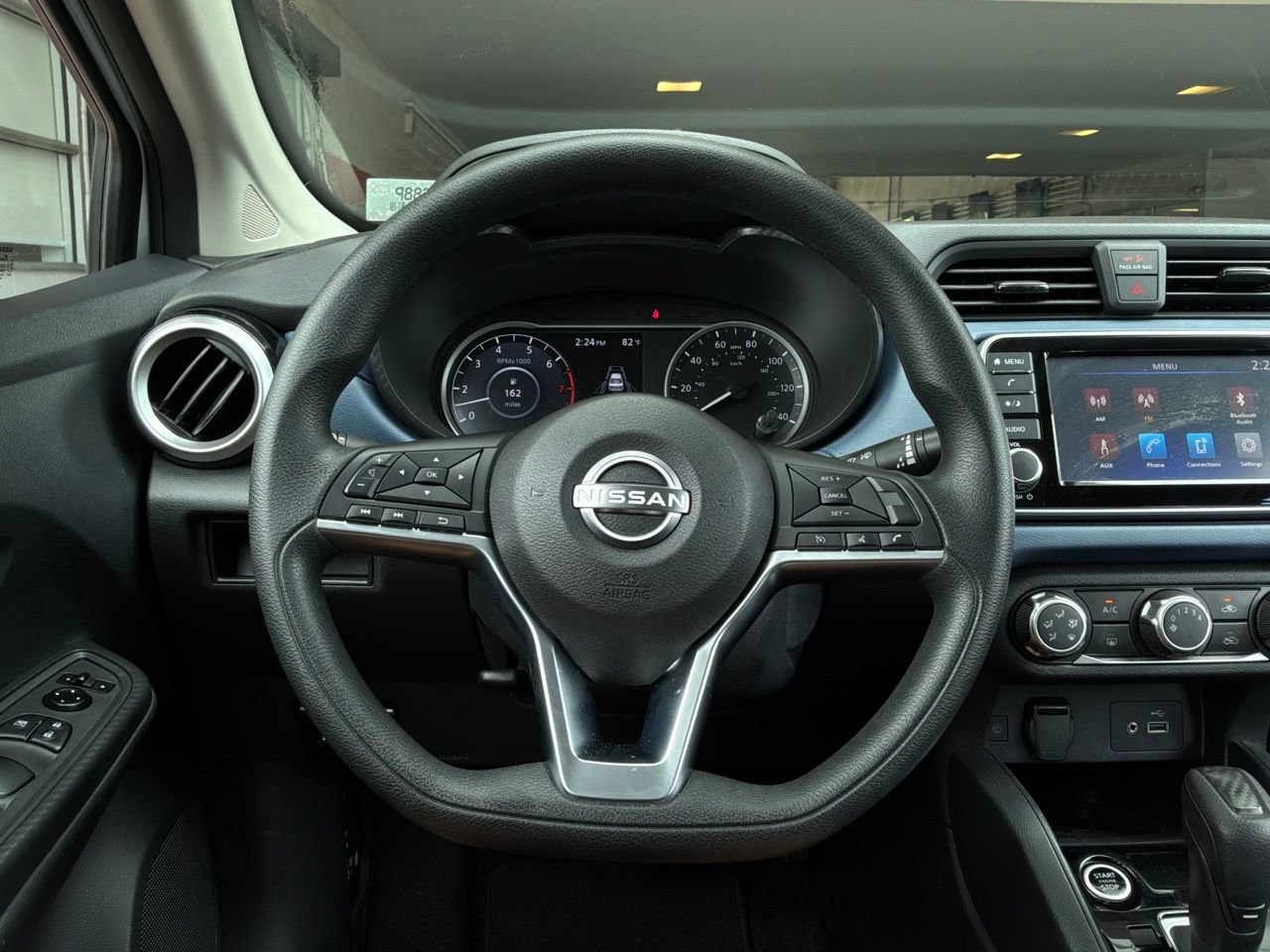 Used 2025 Nissan Versa SV FWD image 28
