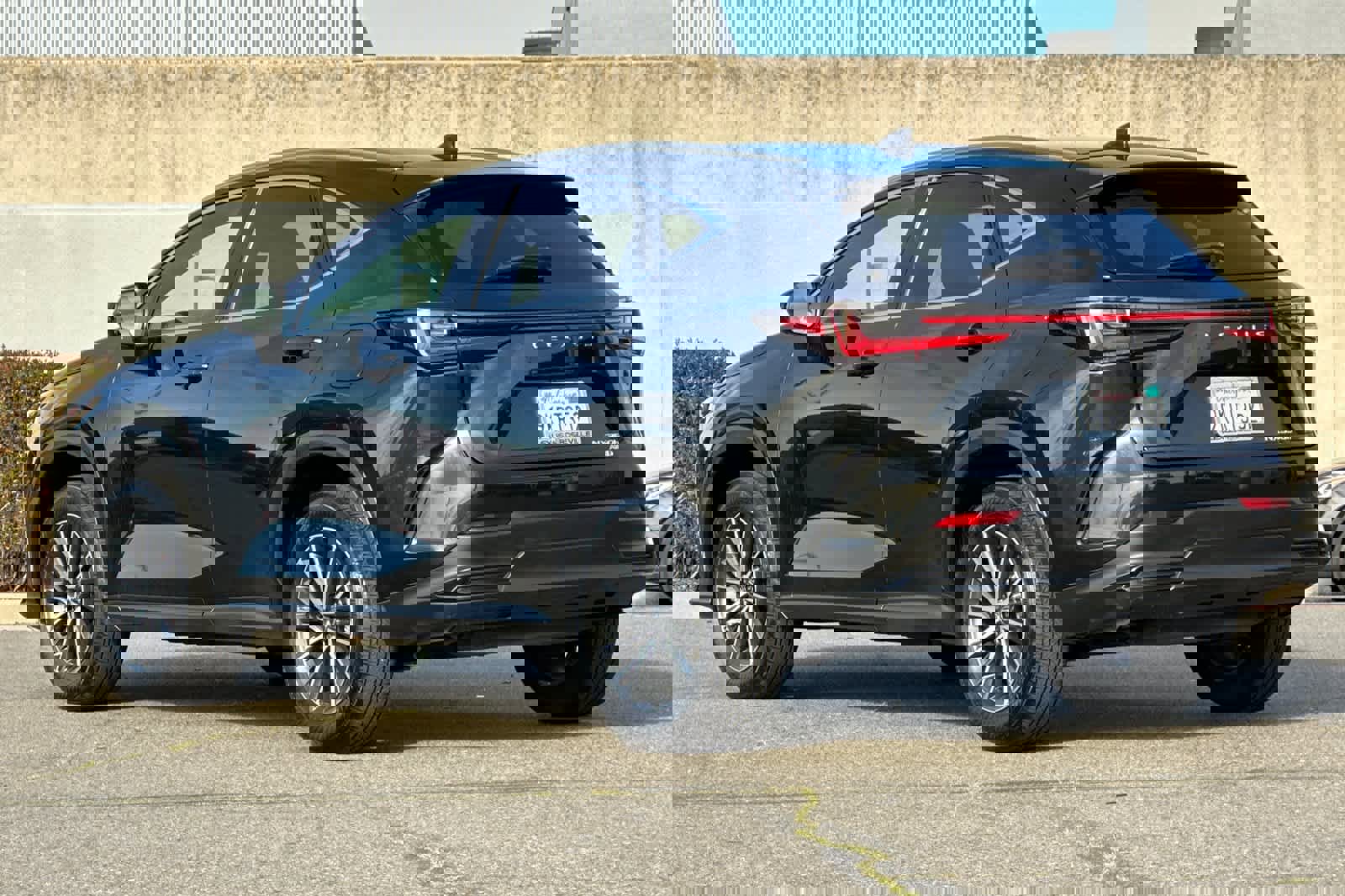 Used 2024 Lexus NX 350h AWD w/ Premium Package image 7