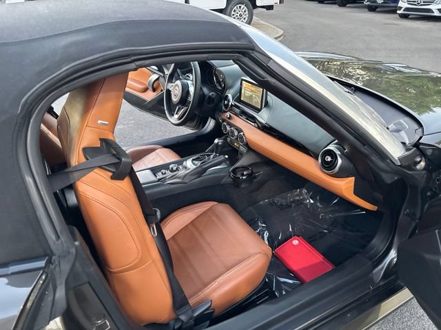 Used 2017 FIAT 124 Spider Lusso RWD image 30