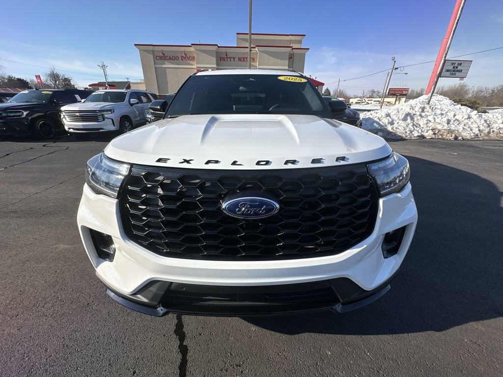 Used 2025 Ford Explorer ST-Line RWD image 27