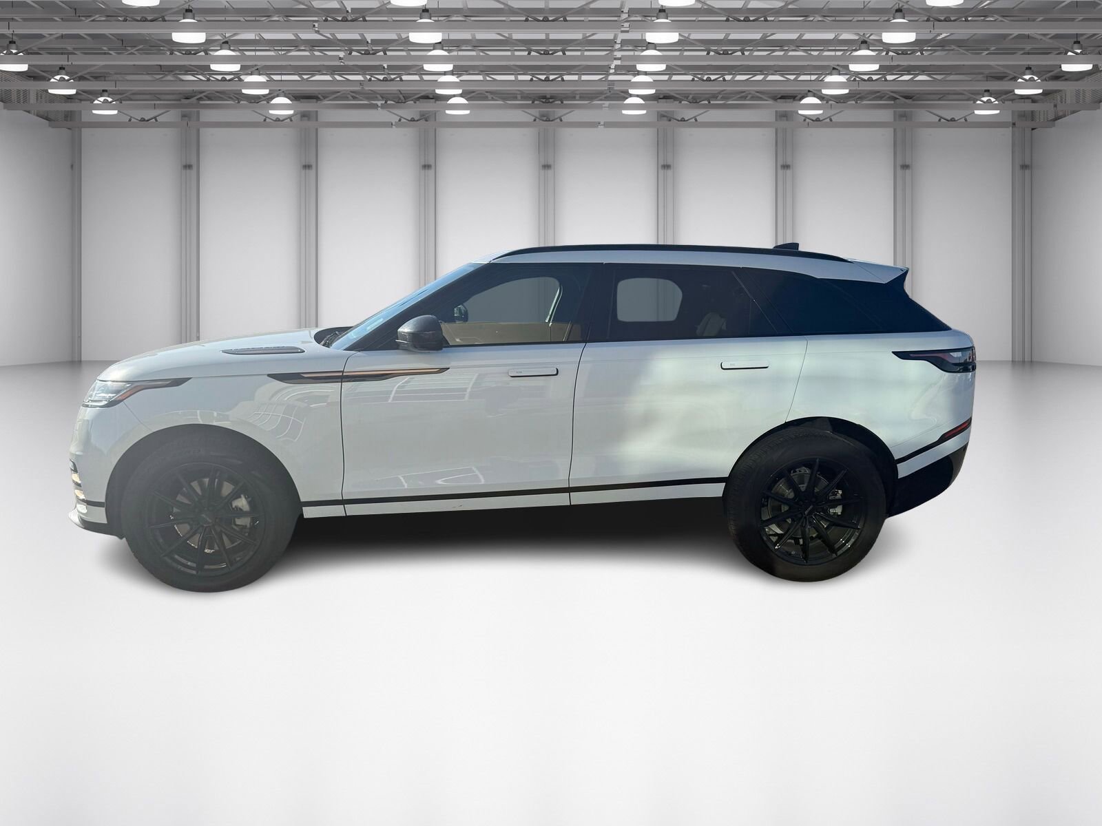 Used 2022 Land Rover Range Rover Velar R-Dynamic S image 8