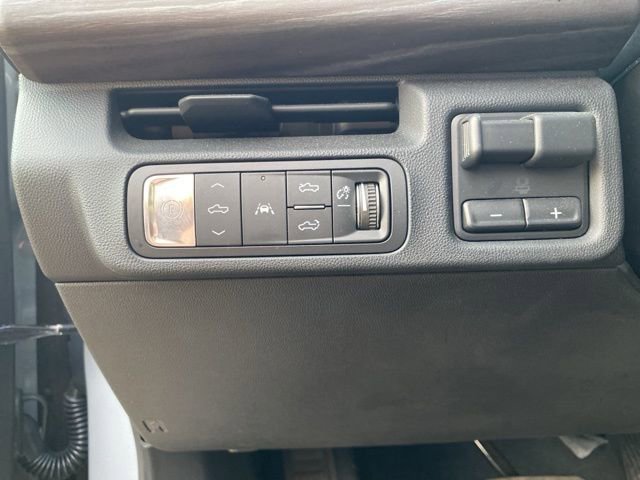 Used 2024 GMC Sierra EV Denali image 20