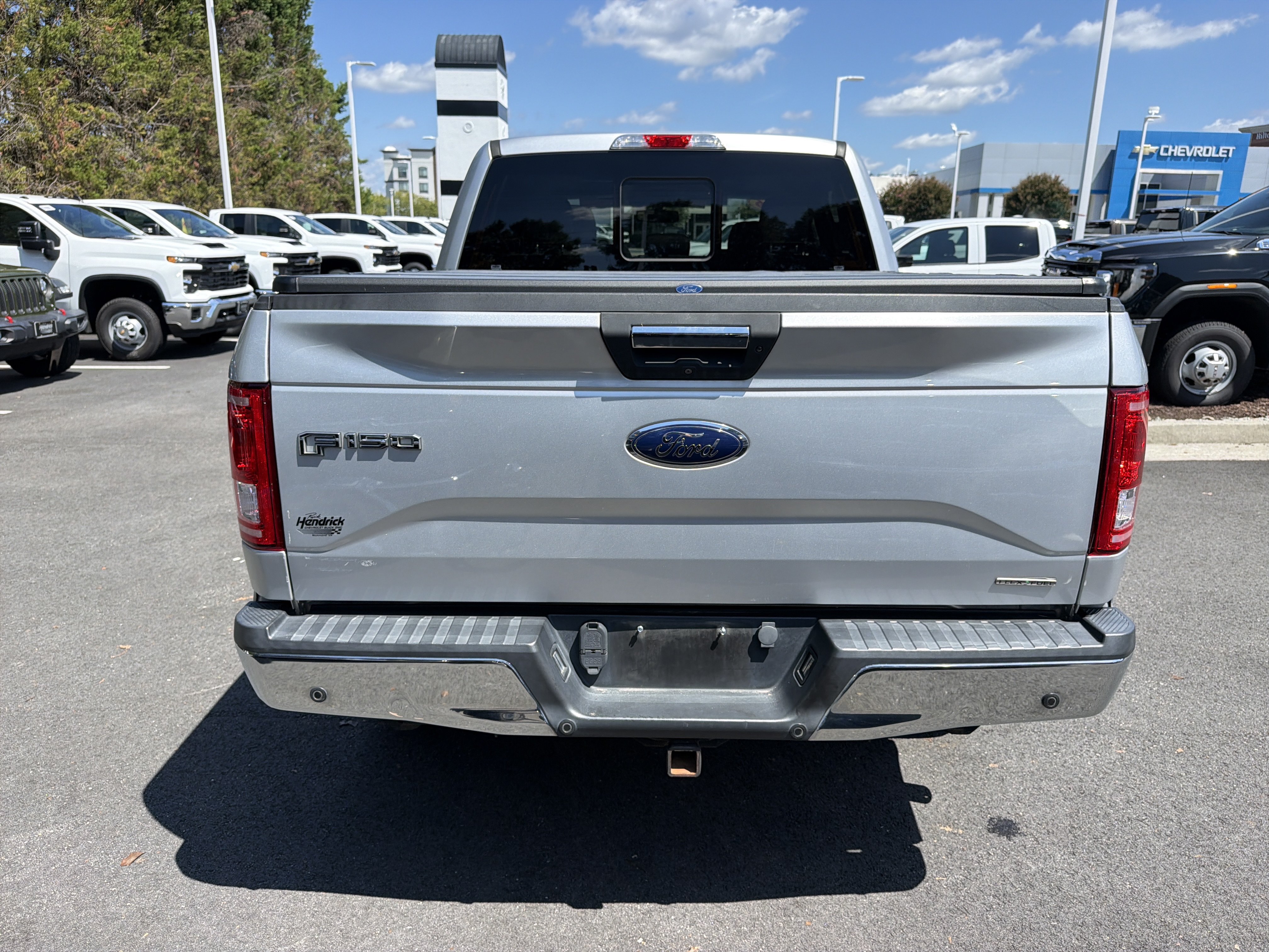 Used 2016 Ford F150 XLT w/ Equipment Group 302A Luxury AWD/4WD image 9