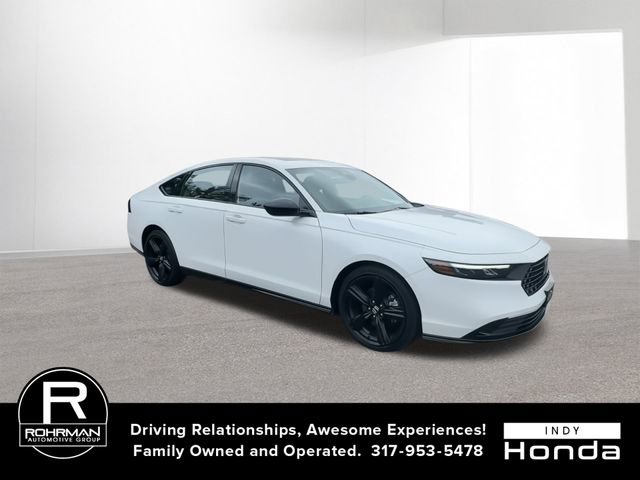 Used 2023 Honda Accord Sport image 2