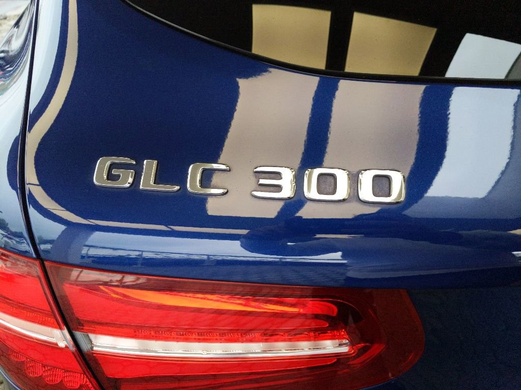 Used 2019 Mercedes-Benz GLC 300 4MATIC image 8