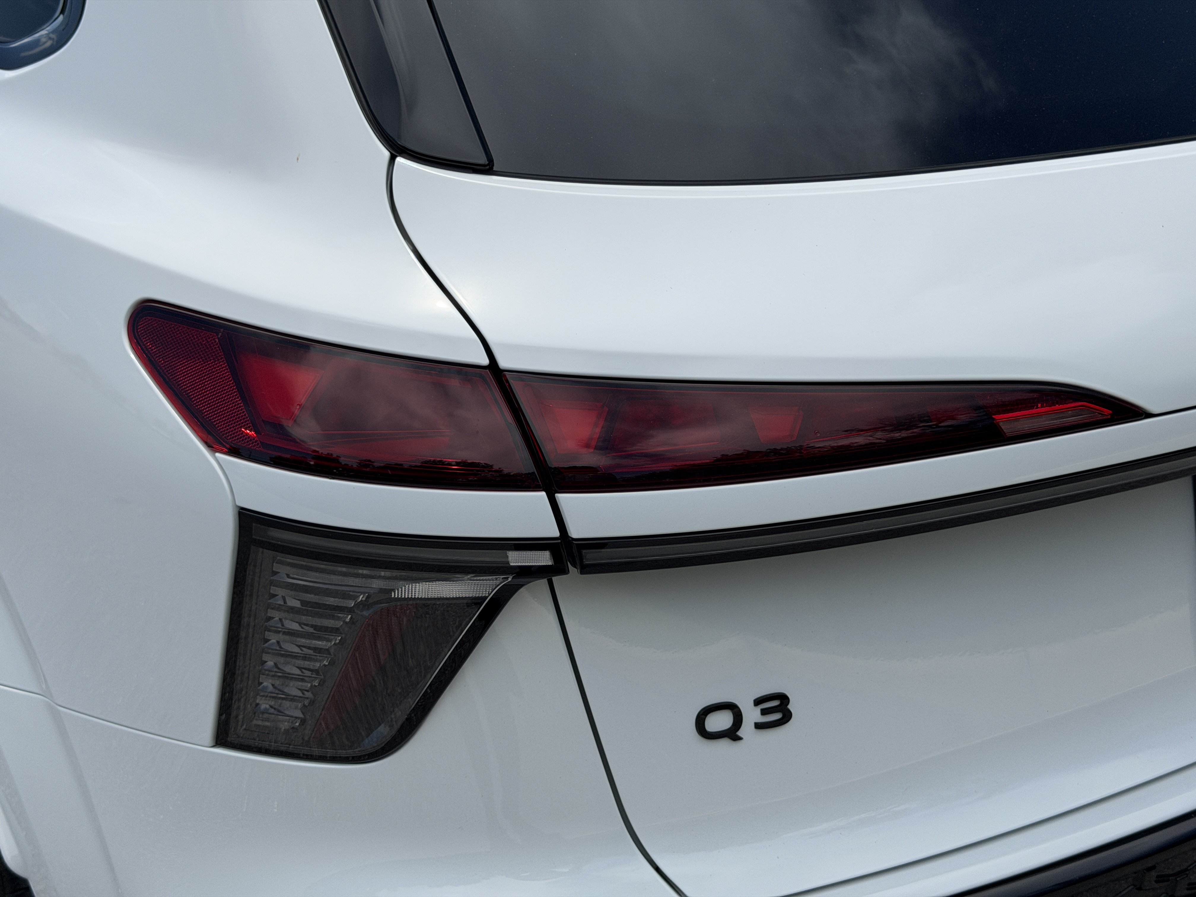 New 2026 Audi Q3 quattro 2.0T AWD/4WD image 10