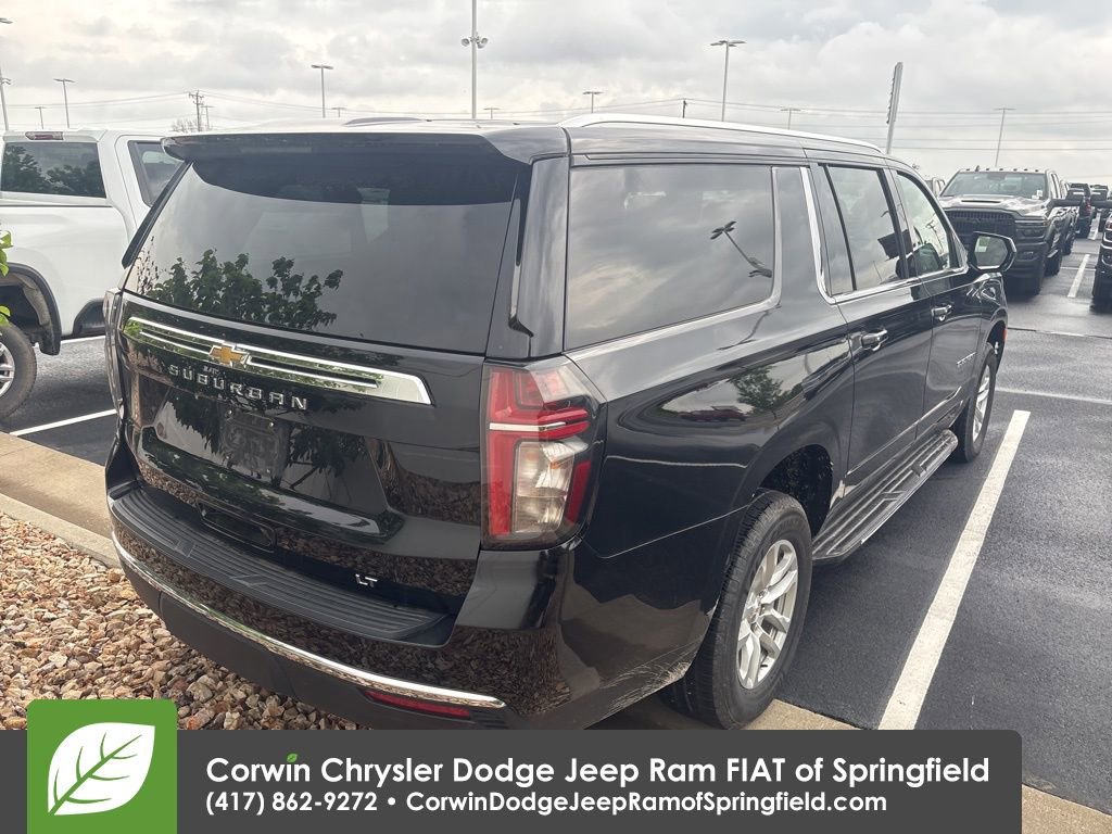 Used 2024 Chevrolet Suburban LT image 6