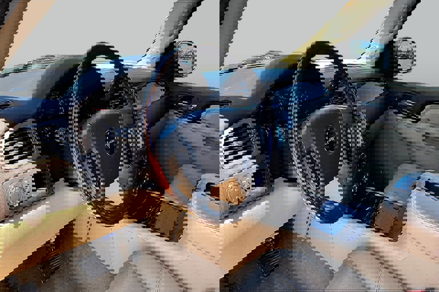 Used 2013 GMC Yukon Denali AWD/4WD image 12