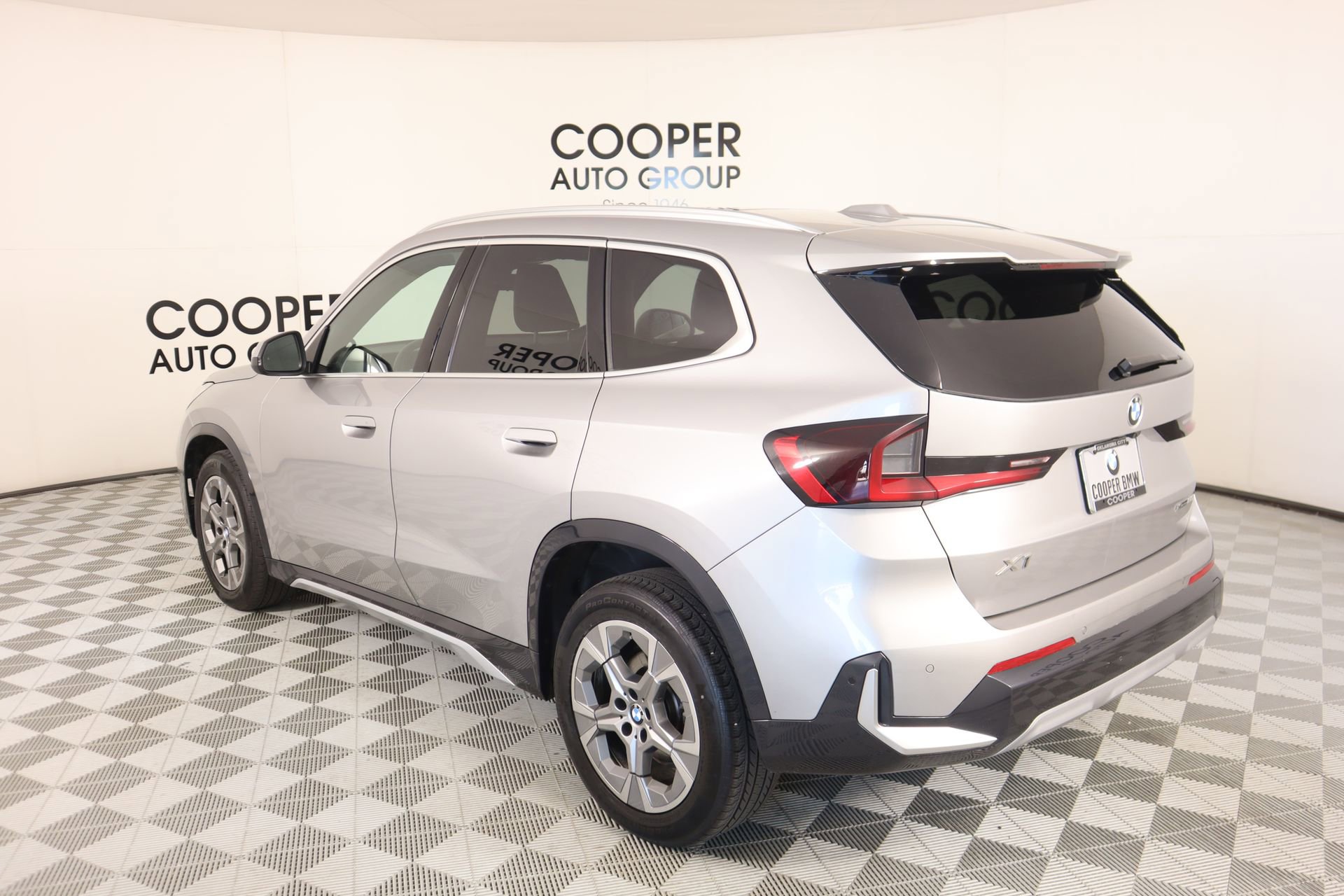 Used 2025 BMW X1 xDrive28i AWD/4WD image 23