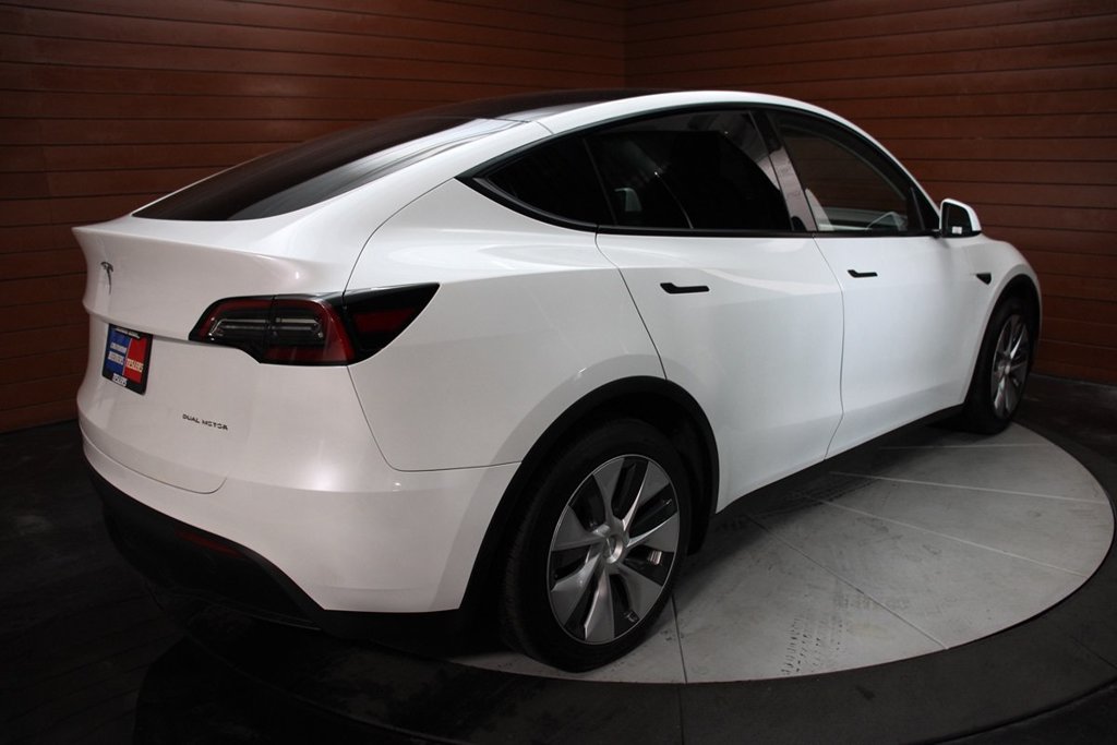 Used 2023 Tesla Model Y Long Range AWD/4WD image 7