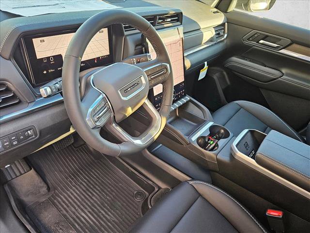 New 2026 GMC Terrain Denali w/ LPO, Floor Liner Package image 3