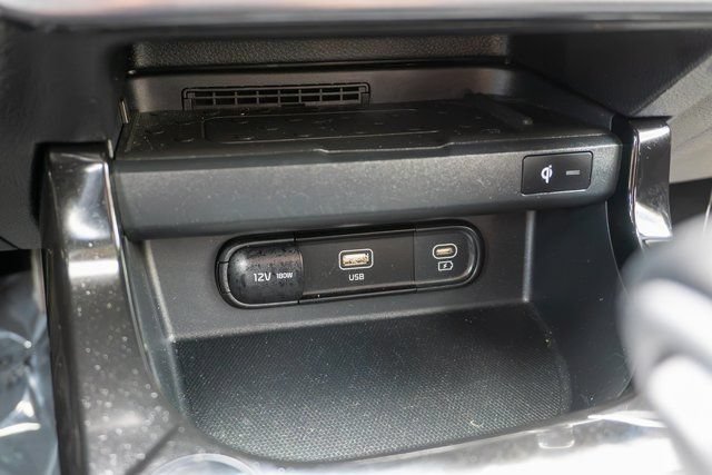 Used 2024 Kia Seltos EX AWD/4WD image 29