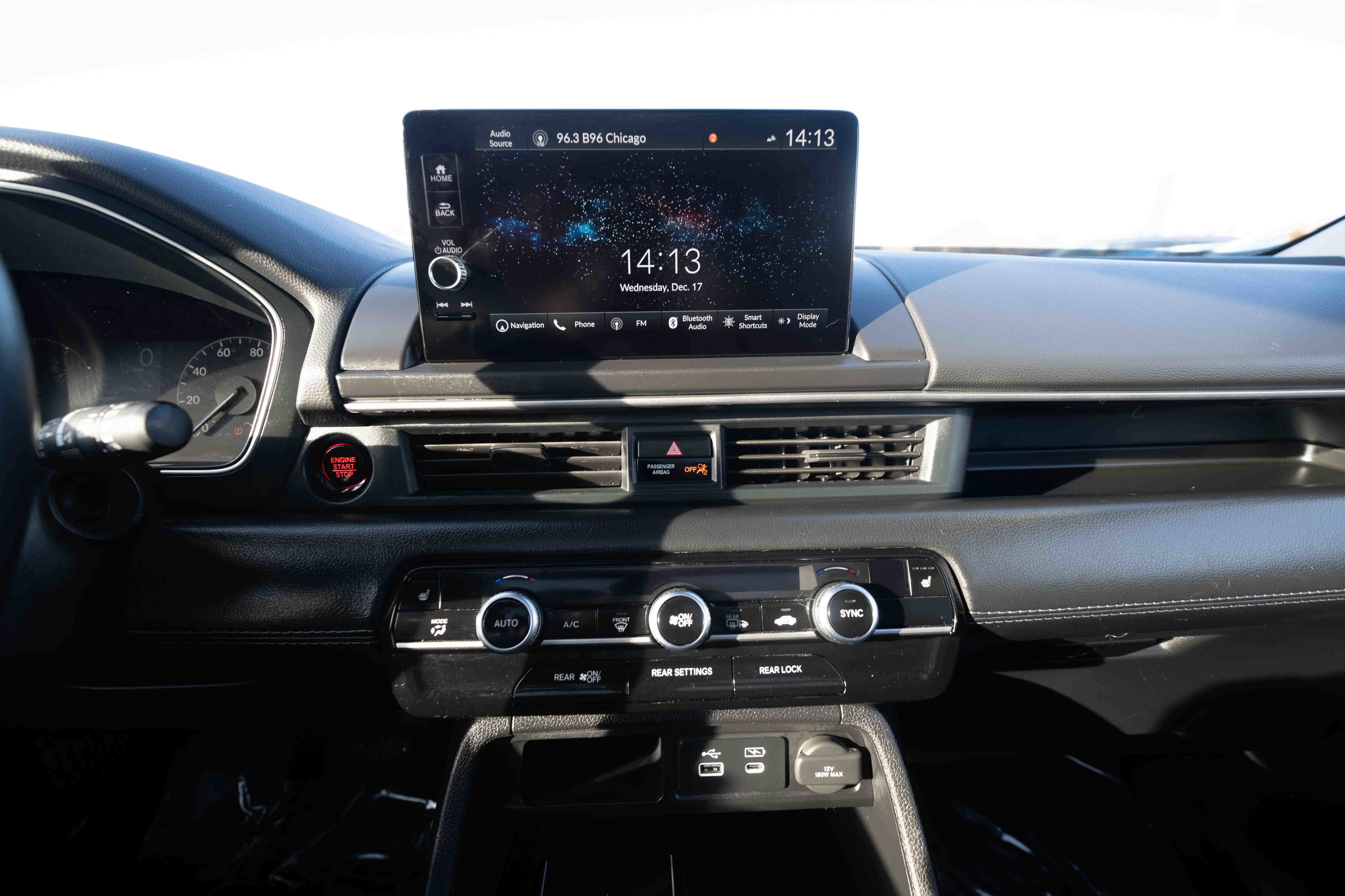 Used 2024 Honda Pilot Touring image 17