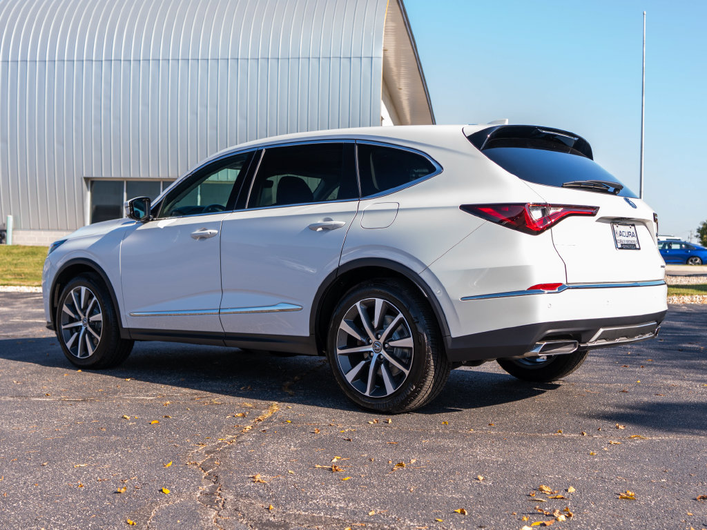 Certified 2025 Acura MDX w/ Technology Package AWD/4WD image 10