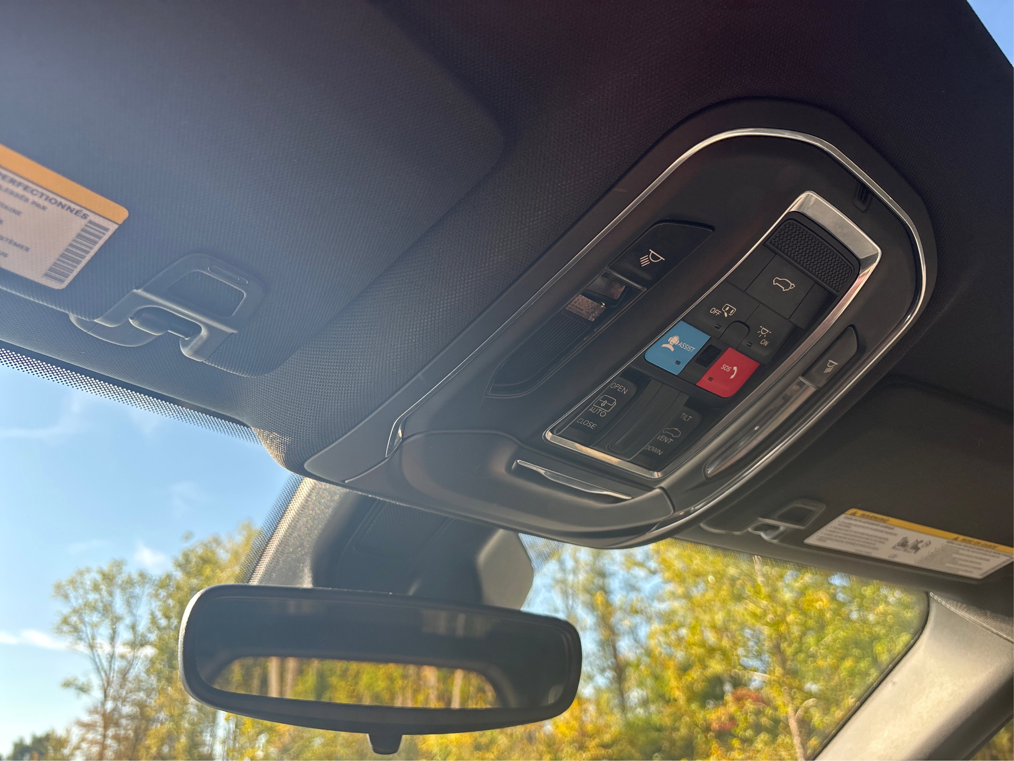 Used 2023 Jeep Grand Cherokee Altitude image 18