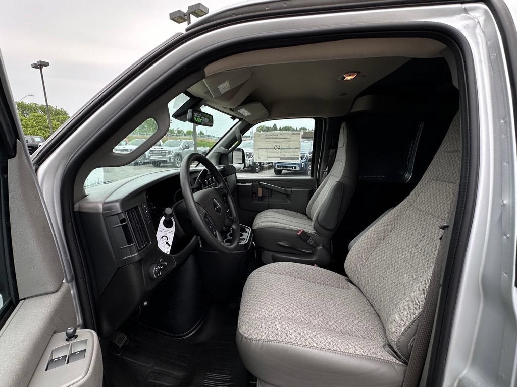 New 2026 GMC Savana 2500 Extended w/ Driver Convenience Package RWD image 12