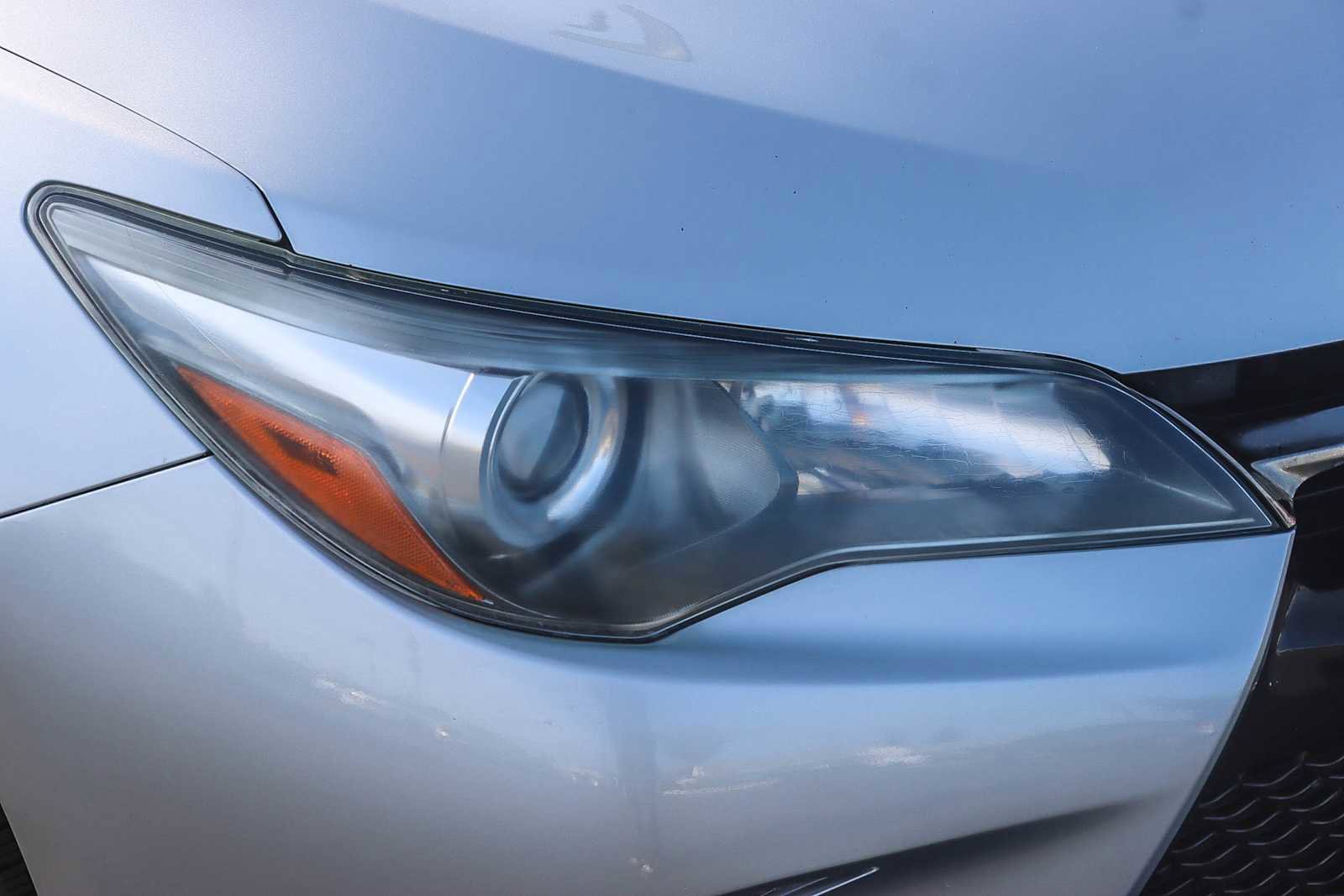 Used 2015 Toyota Camry XSE image 7