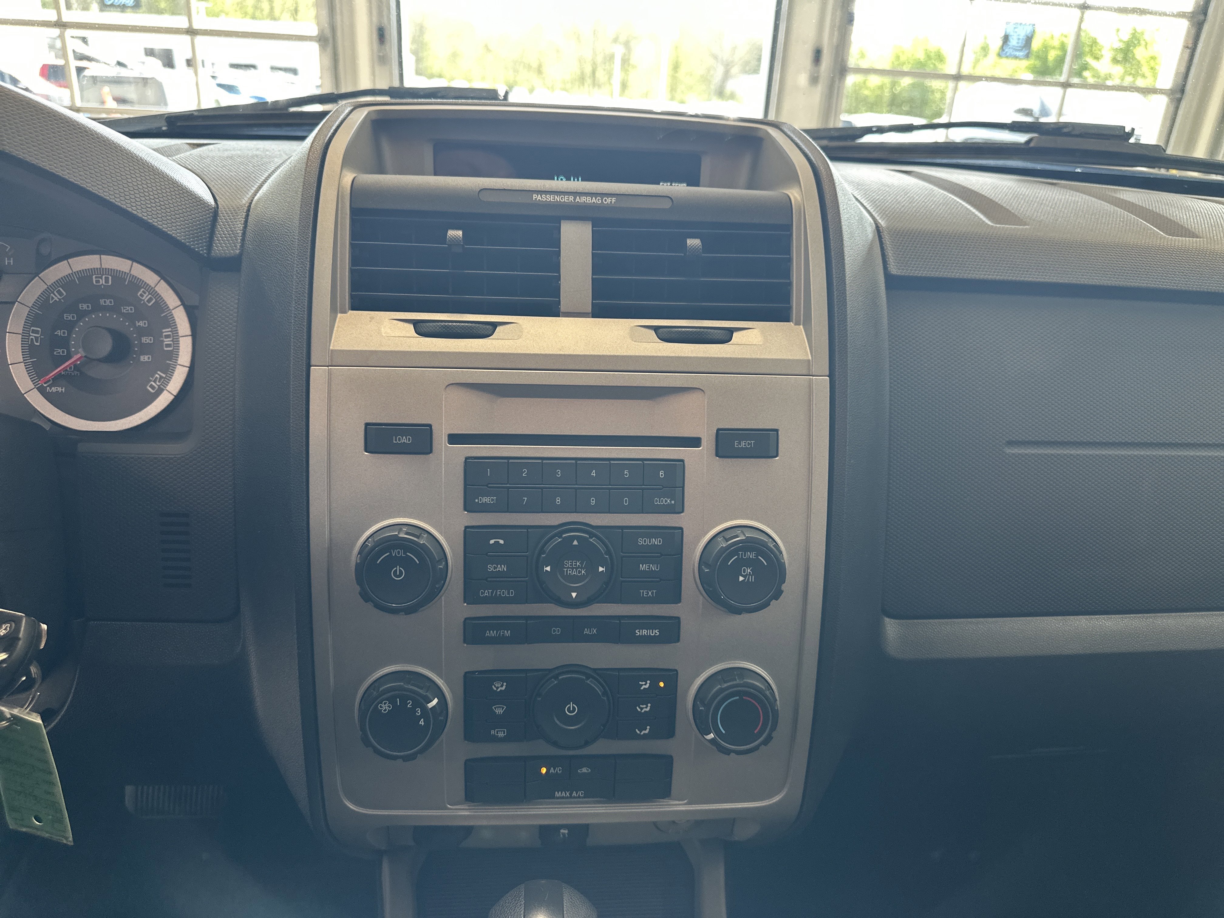 Used 2009 Ford Escape XLT FWD image 3