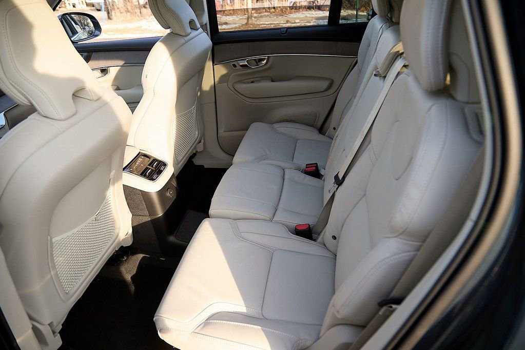 New 2026 Volvo XC90 T8 Ultra w/ Protection Package Premier image 21
