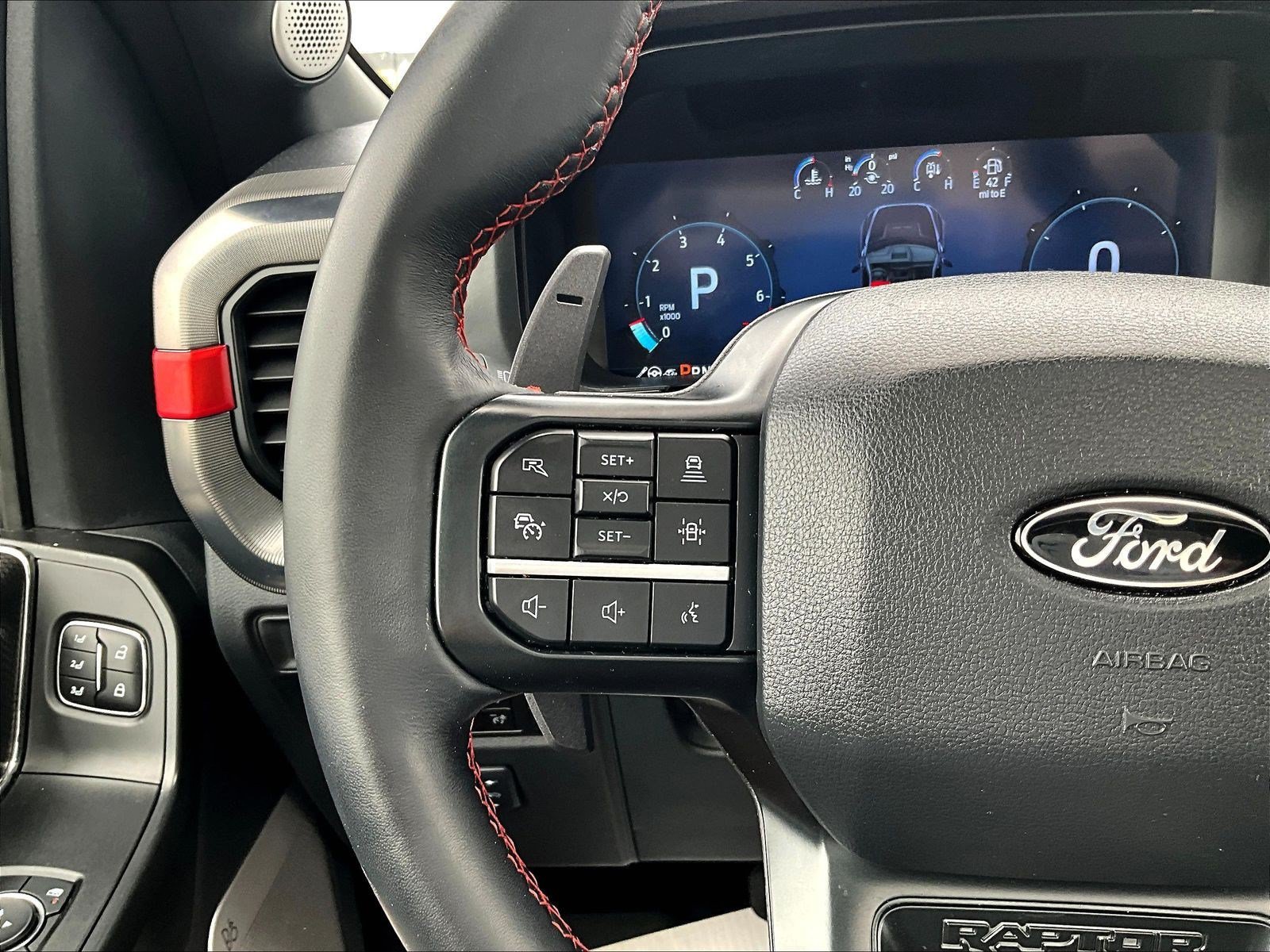 Used 2025 Ford F150 Raptor AWD/4WD image 12