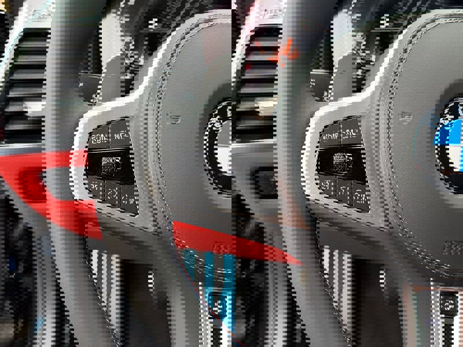 New 2026 BMW M850i xDrive w/ M Sport Professional Package image 24