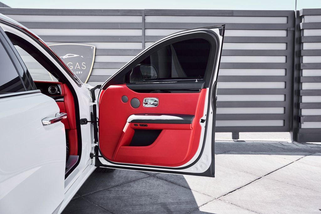 Used 2022 Rolls-Royce Ghost w/ Ghost Package image 23