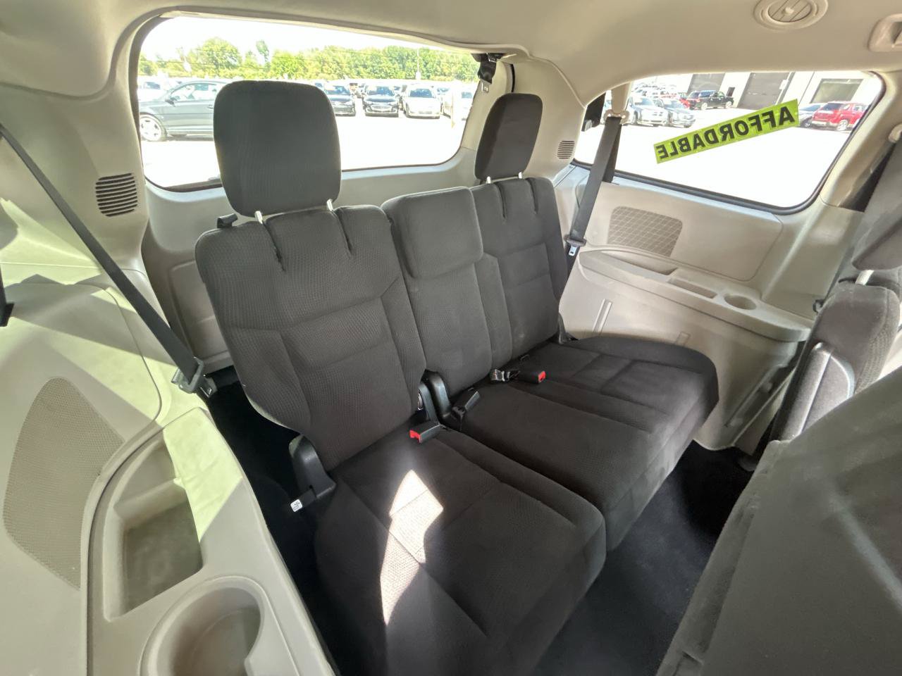 Used 2015 Dodge Grand Caravan SE w/ Quick Order Package 29E SE FWD image 13