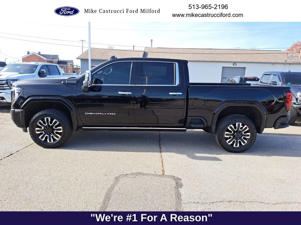 Used 2024 GMC Sierra 2500 Denali Ultimate w/ Max Trailering Package image 2