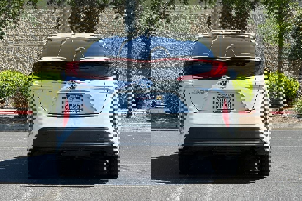 Used 2019 Toyota Prius Prime Plus image 5