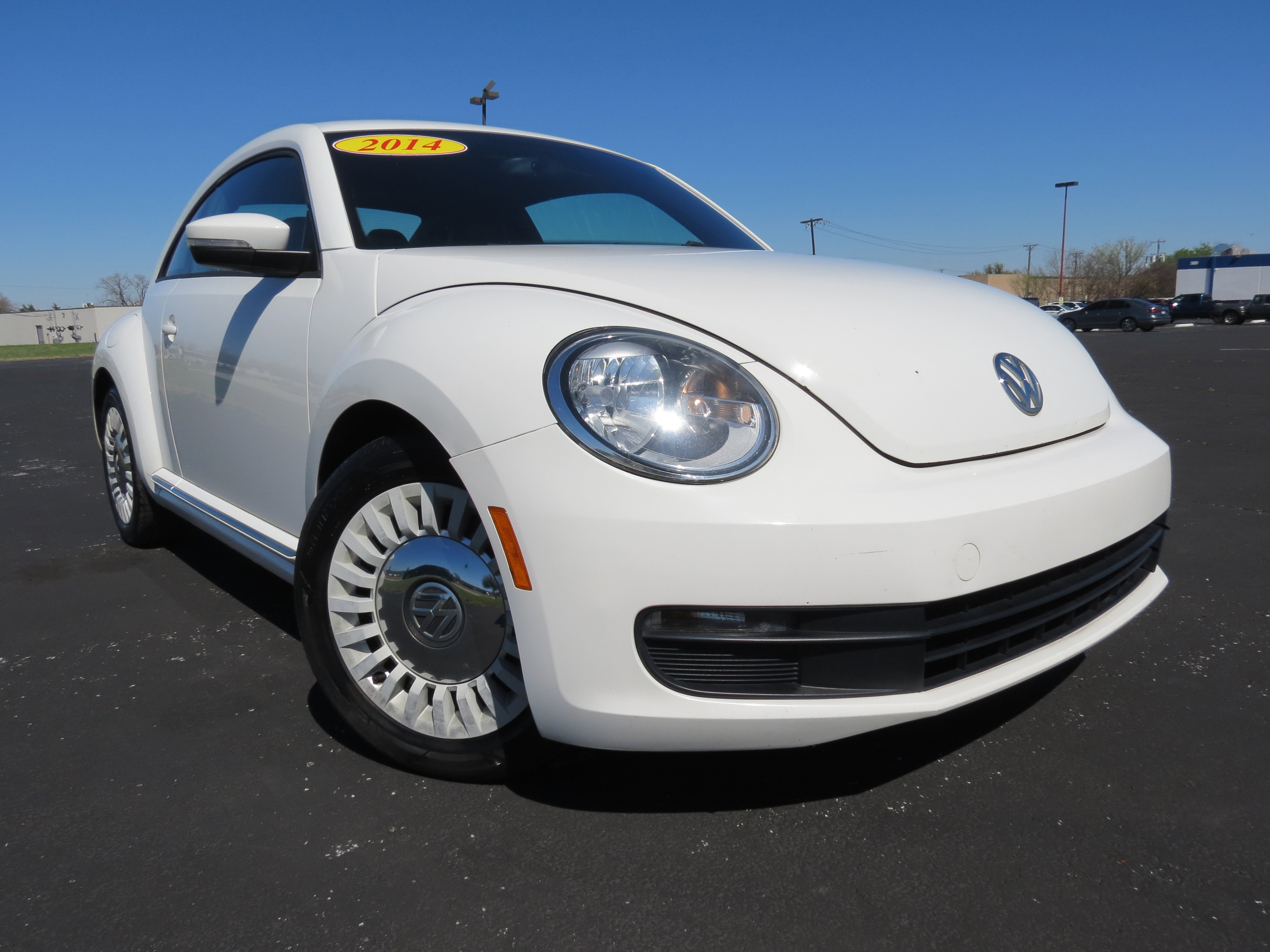 Used 2014 Volkswagen Beetle 2.5 image 2