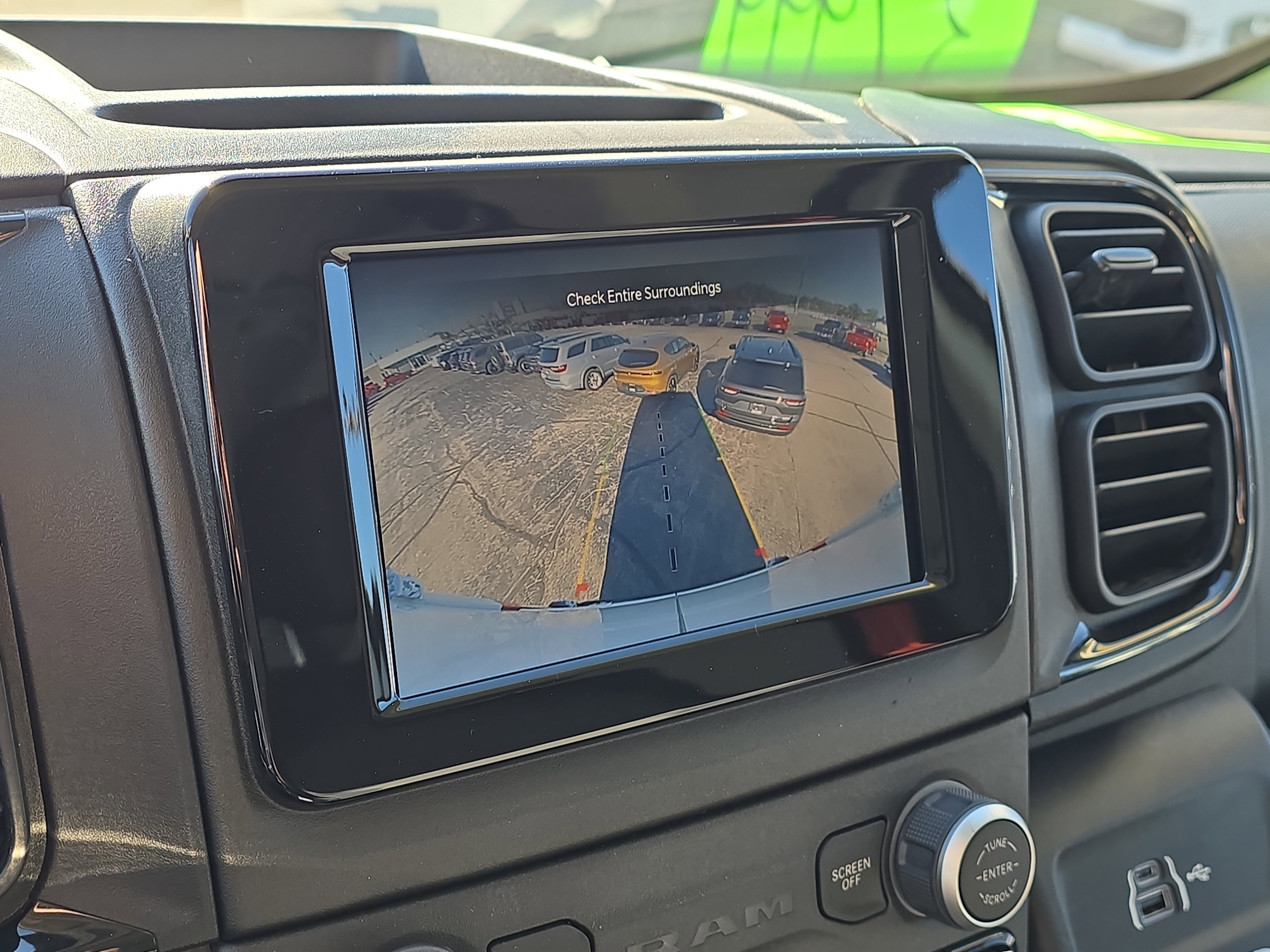 Used 2025 RAM ProMaster 2500 w/ Convenience Group image 20