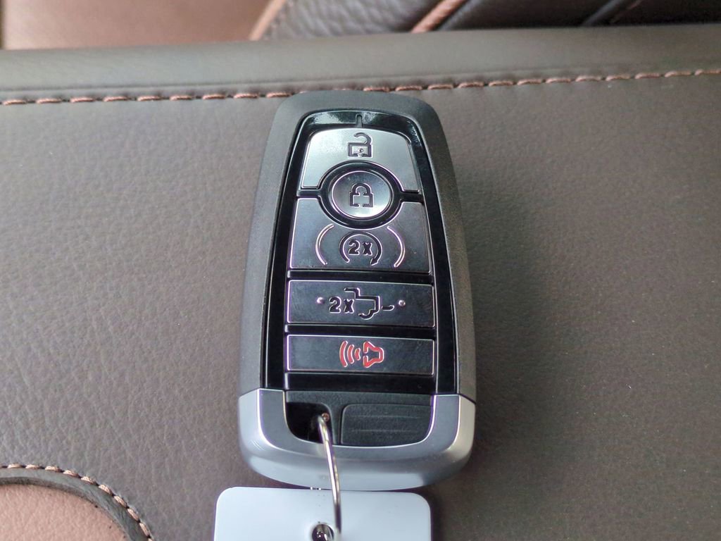 New 2026 Ford F350 King Ranch w/ Chrome Package image 31