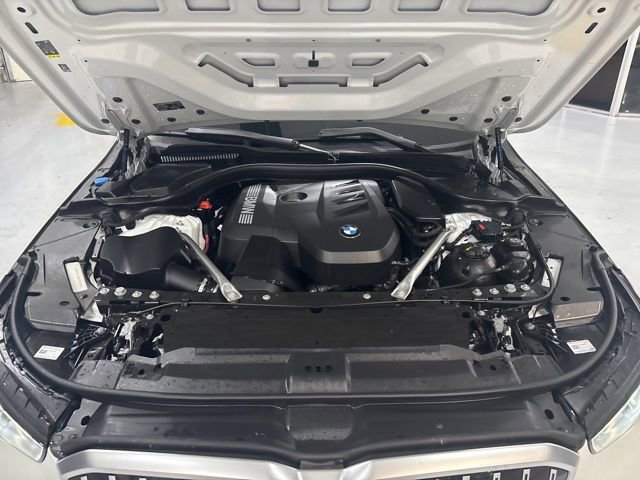 Used 2025 BMW 530i xDrive image 41