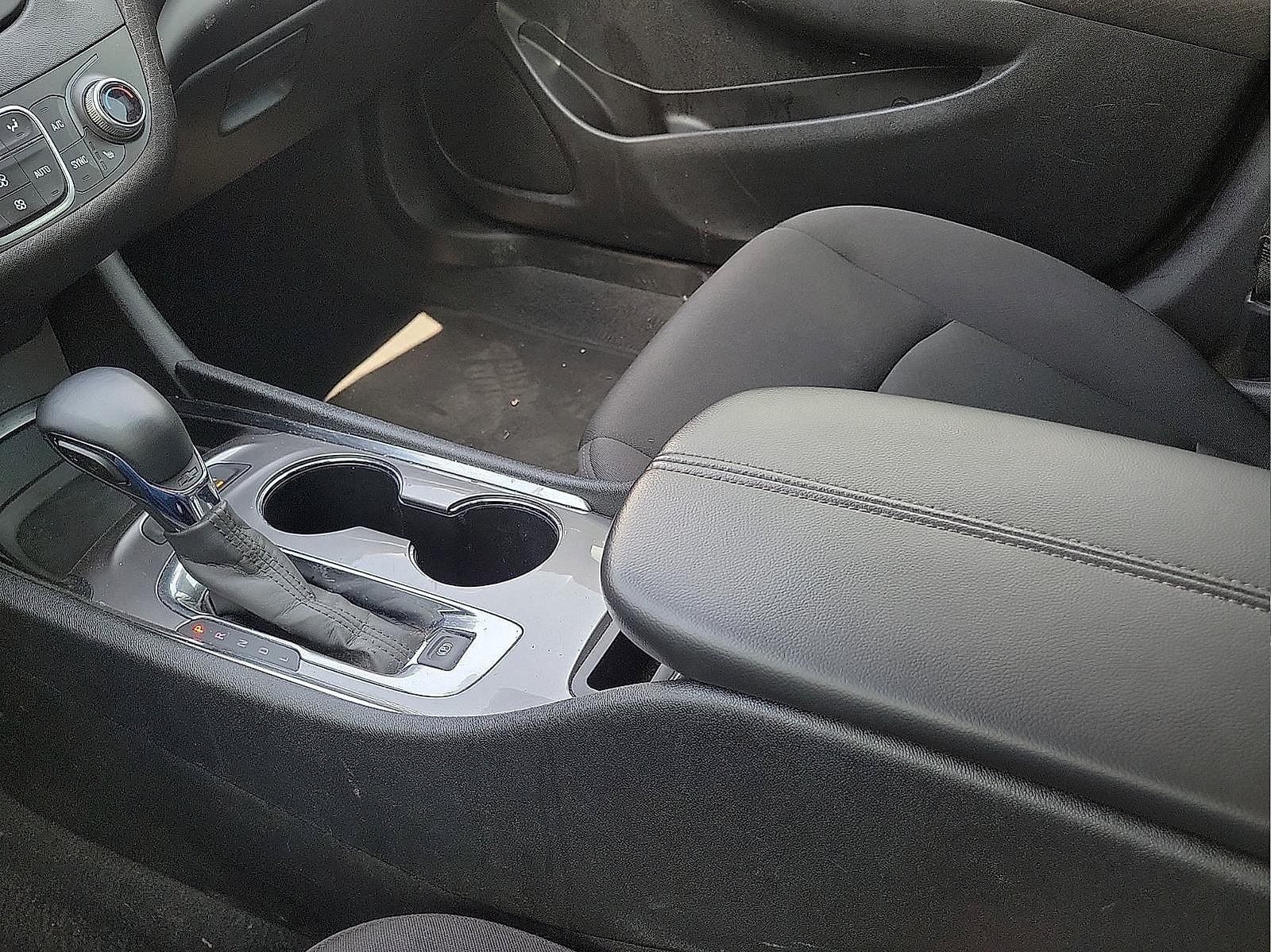 Used 2024 Chevrolet Malibu LT w/ Sport Edition FWD image 19