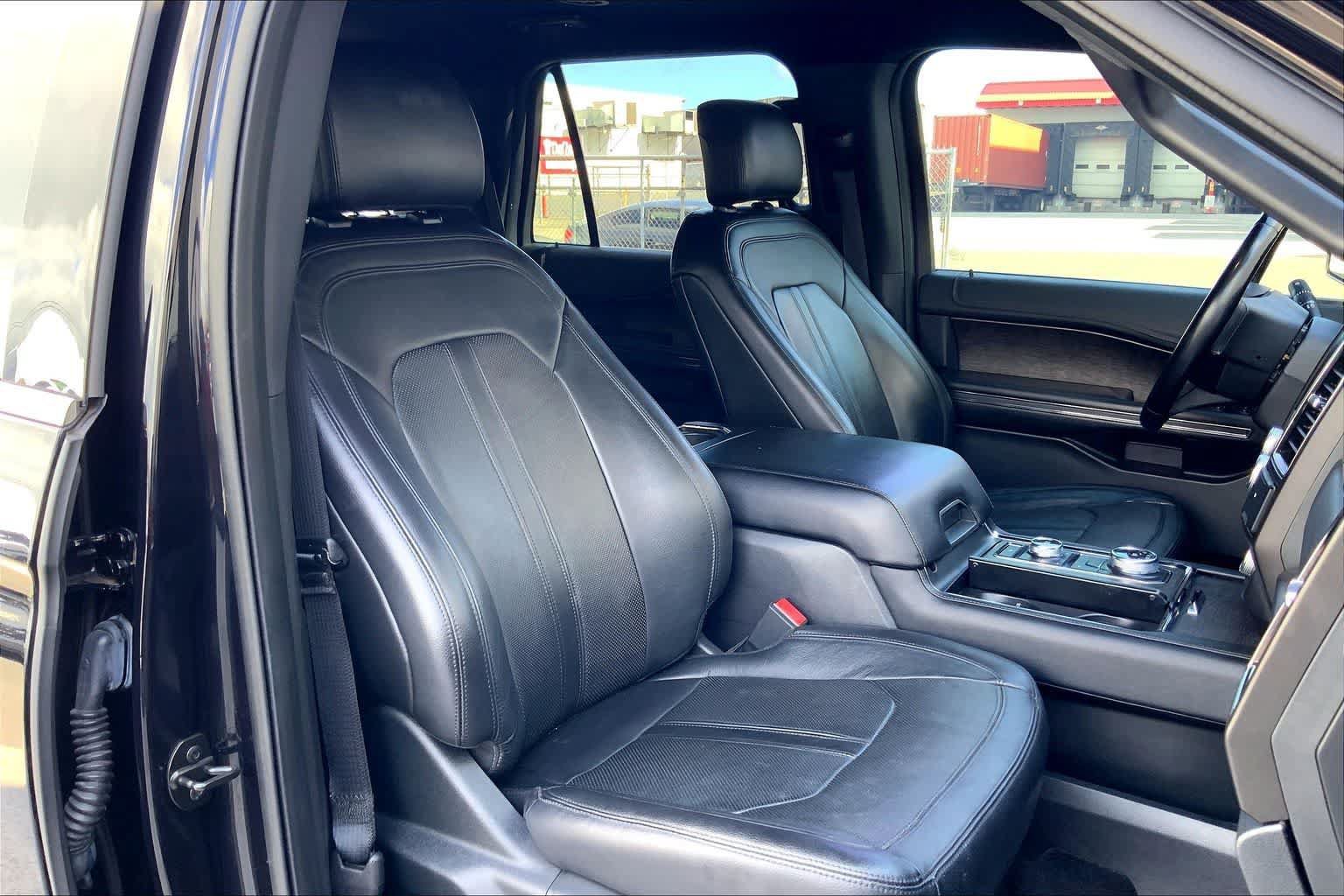 Used 2019 Ford Expedition Limited AWD/4WD image 13