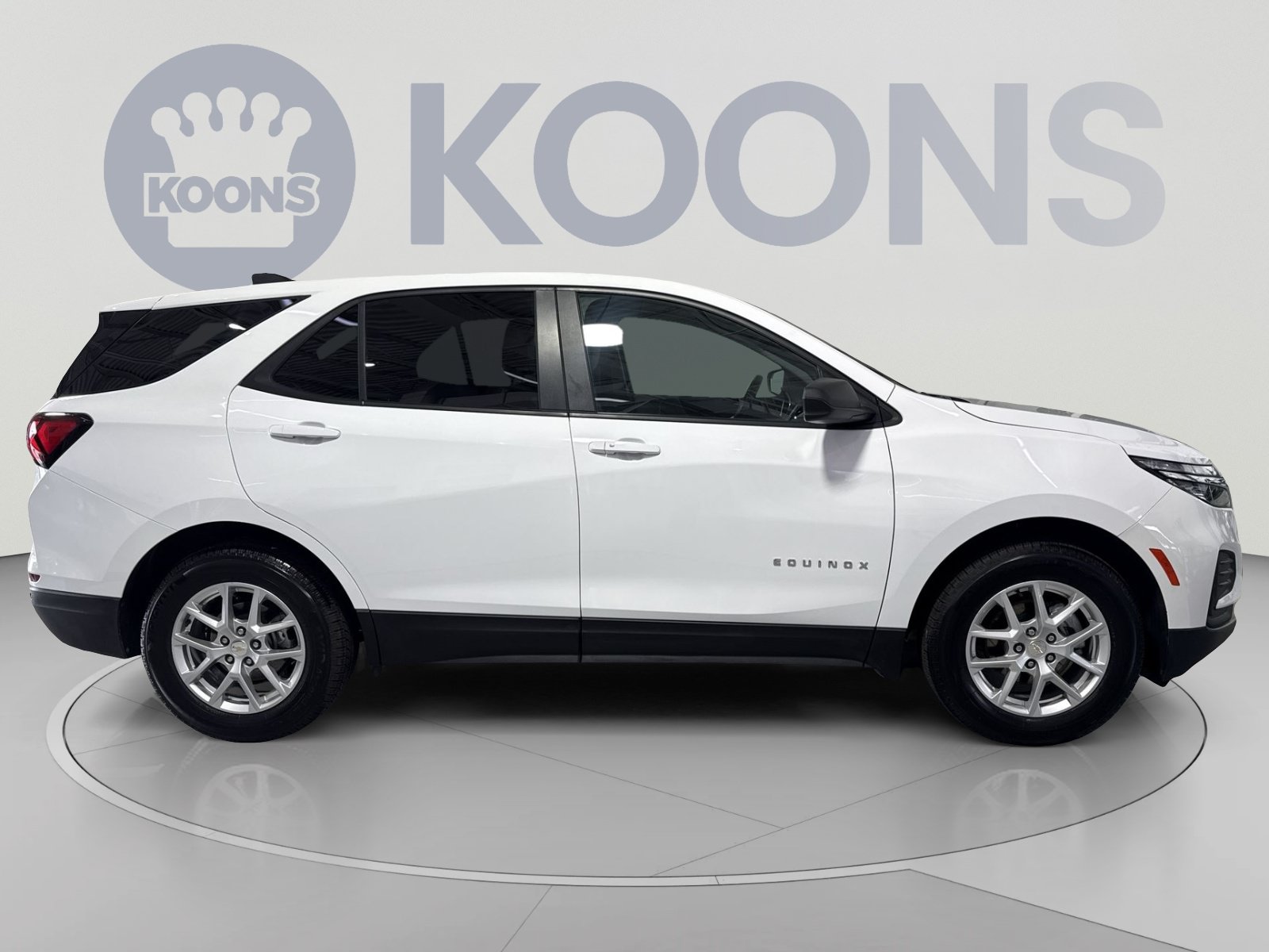 Used 2024 Chevrolet Equinox LS w/ LS Convenience Package AWD/4WD image 12