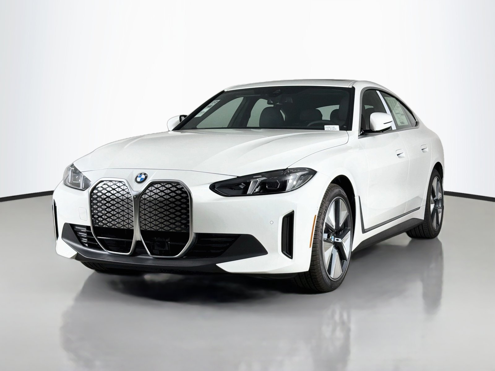 New 2026 BMW i4 eDrive40 w/ Parking Assistance Package RWD image 3