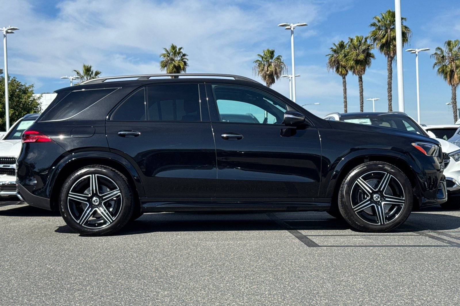 Certified 2025 Mercedes-Benz GLE 450 4MATIC image 3