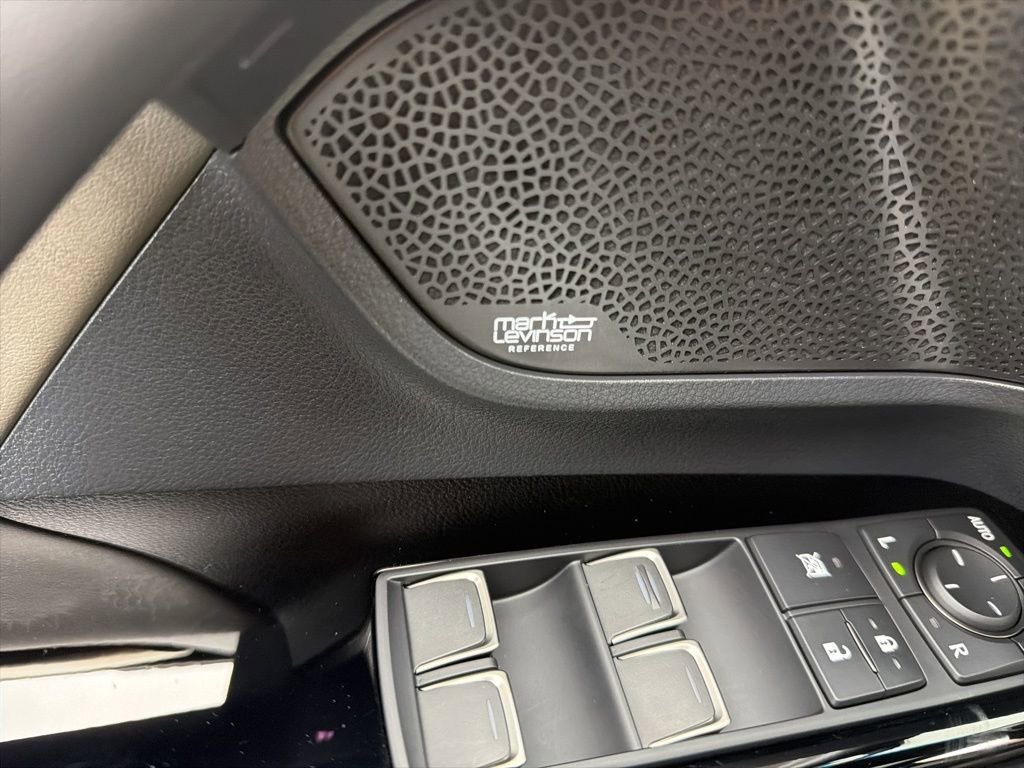 Used 2025 Lexus LX 700h Overtrail AWD/4WD image 14