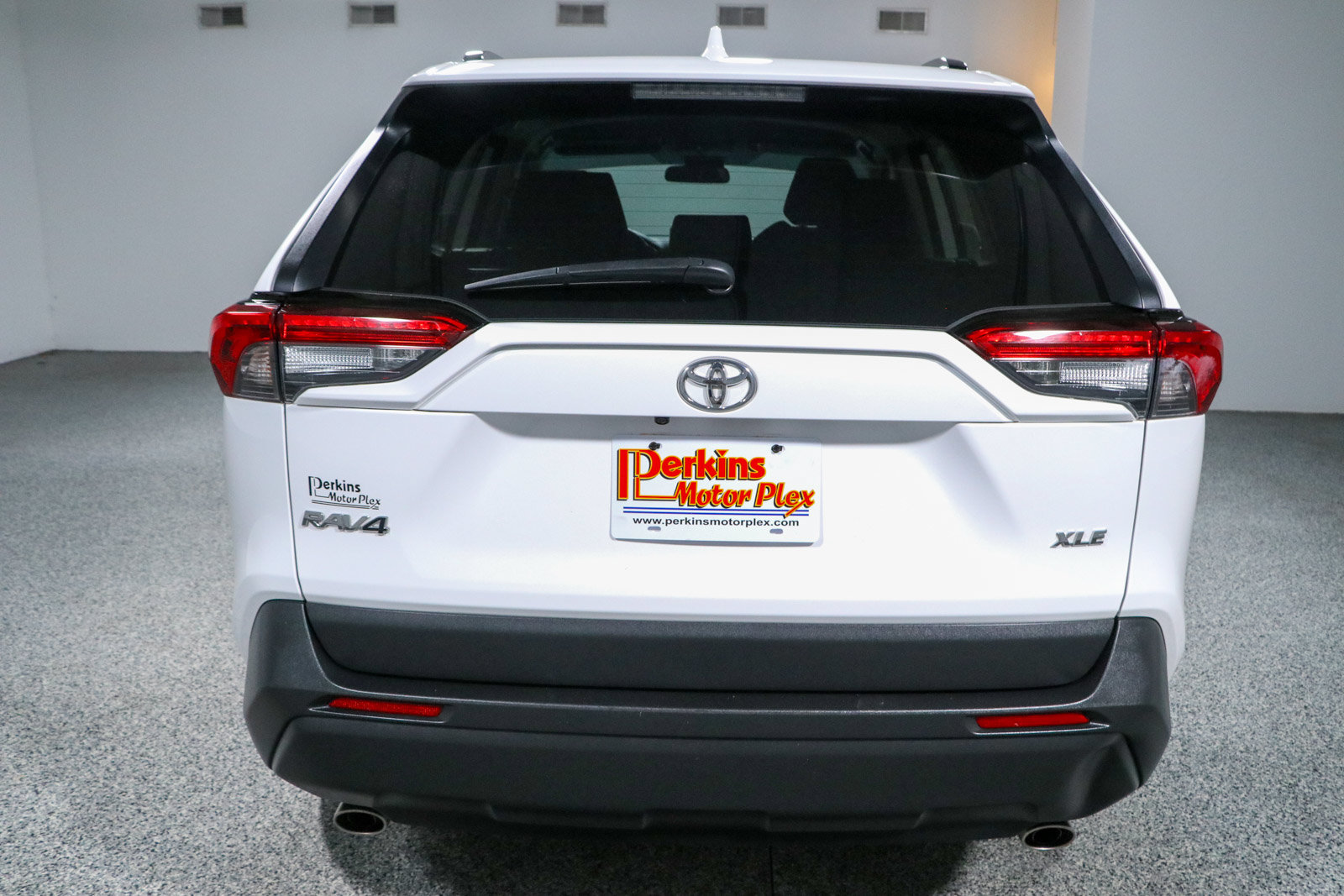 Used 2022 Toyota RAV4 XLE FWD image 8