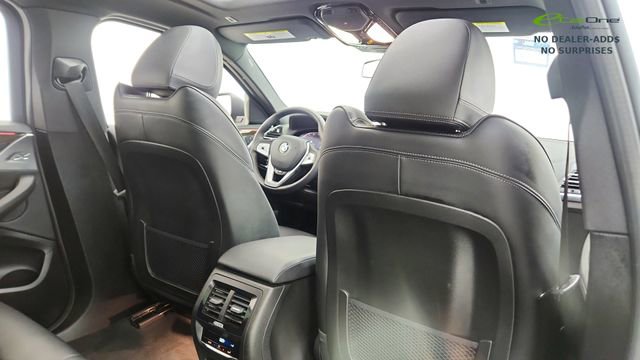 Used 2025 BMW X4 xDrive30i image 27