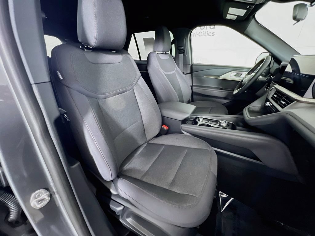 New 2027 Ford Explorer Active AWD/4WD image 18