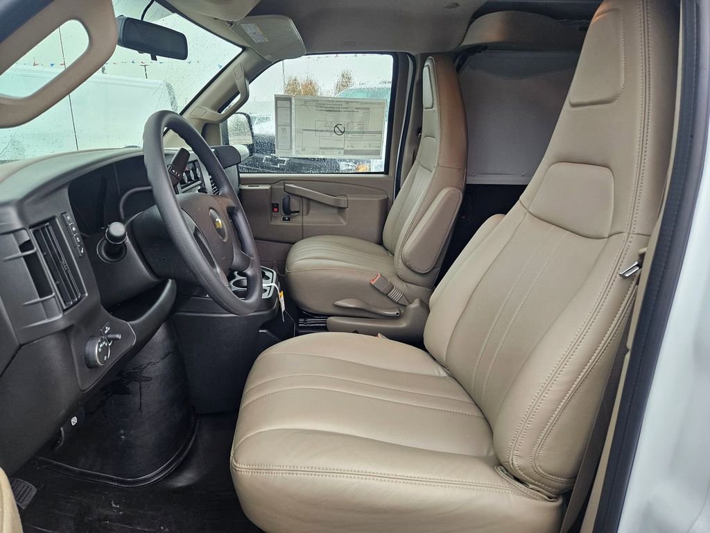 New 2025 Chevrolet Express 2500 Extended image 14