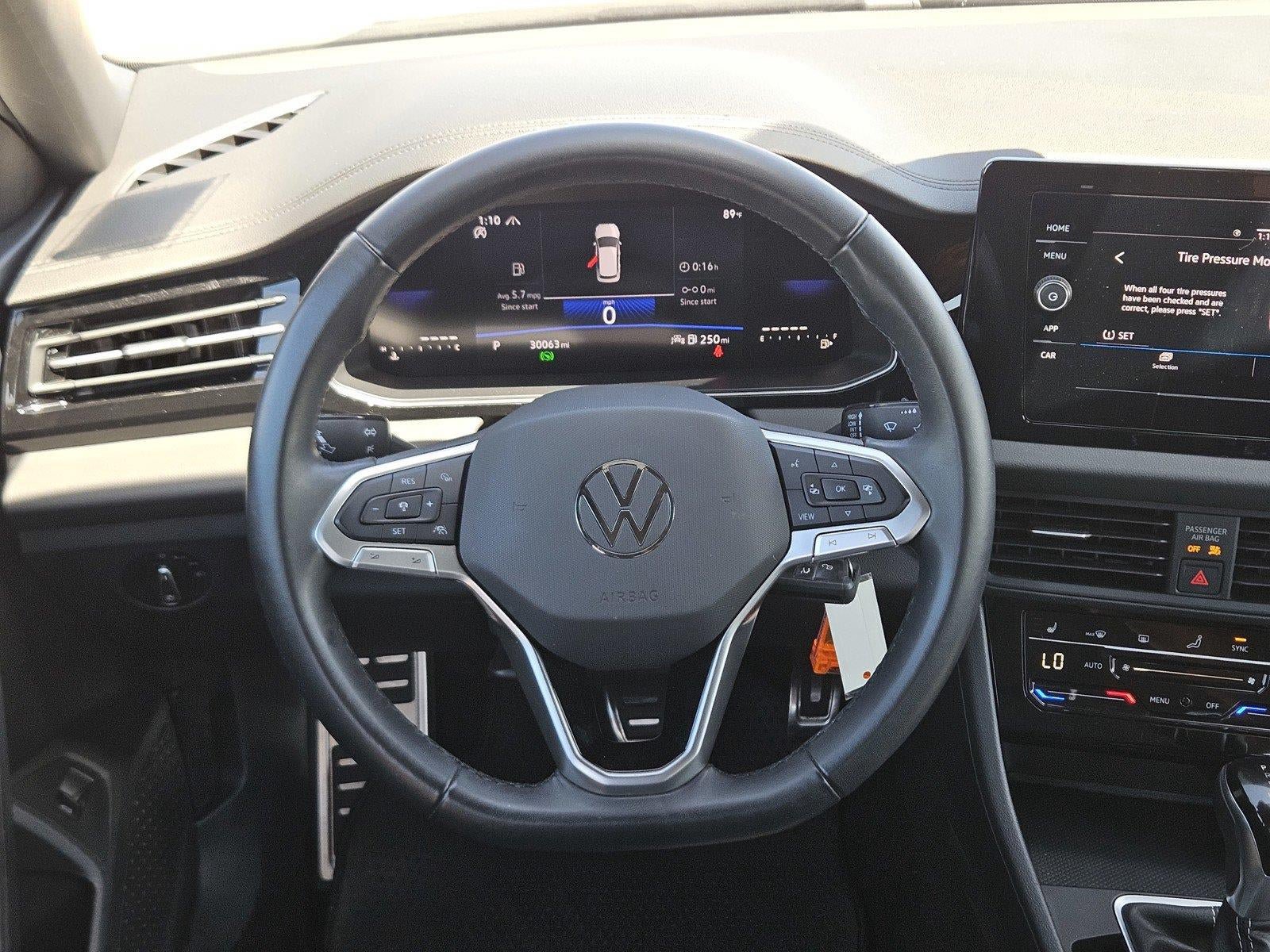 Used 2025 Volkswagen Jetta Sport FWD image 13